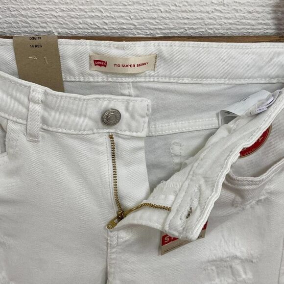$69 Levi’s710 White Distressed SuperSkinny Jeans NWT - Picture 4 of 8